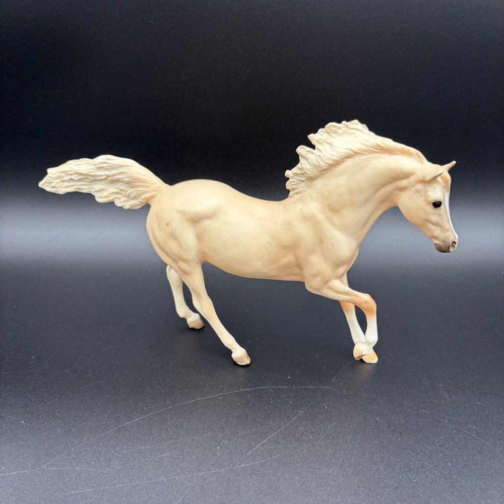 Breyer Classic Cloud's Legacy Cremello Andalusian Stallion‎ Horse 1225 Retired